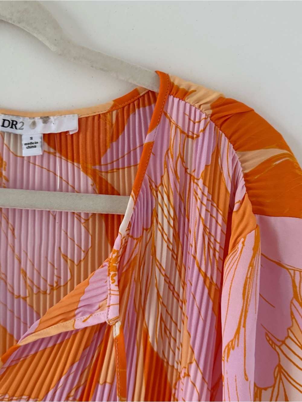 DR2 Romantic Pleated Floral Blouse Pink Orange Boho Resort Top - Picture 2 of 3